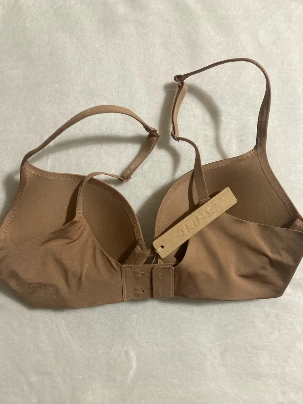 SKIMS Ultimate Plunge Push Up Bra - Picture 3 of 5